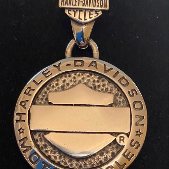 Limited! HD Mens Necklace - Picture 6 of 6